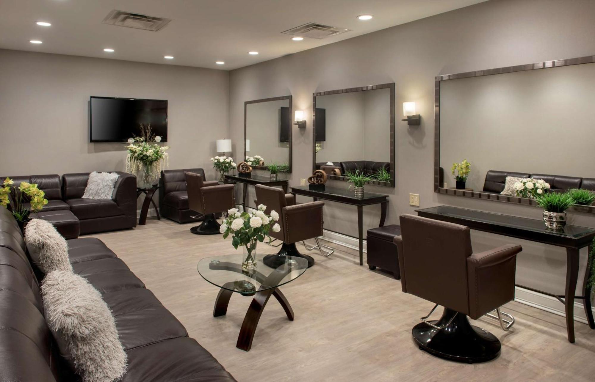 Hilton Garden Inn Риверхед Экстерьер фото